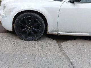 2004 Chrysler 300C I, белый, 999998 рублей, вид 3
