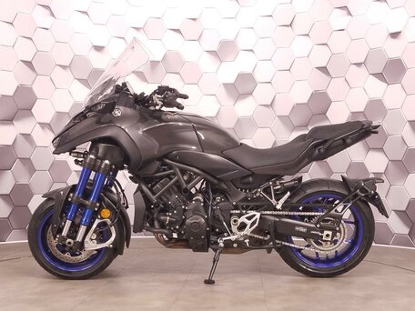 2018 Yamaha Niken, серый, 877000 рублей, вид 4