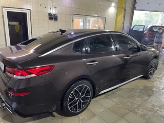2018 Kia Optima IV Рестайлинг, коричневый, 2700000 рублей, вид 1