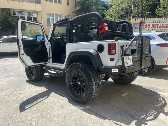 2016 Jeep Wrangler III (JK), белый, 3200000 рублей - вид 8