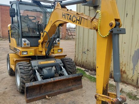 1992 Hitachi Колёсные, жёлтый, 2230000 рублей, вид 3