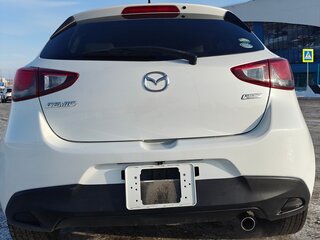 2015 Mazda Demio IV (DJ), белый, 980000 рублей, вид 4