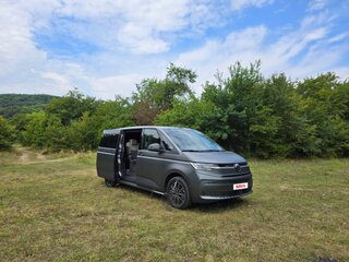 2022 Volkswagen Multivan T7, серый, 6980000 рублей, вид 4