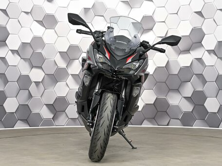2024 Kawasaki Ninja 1000 SX, чёрный, 1469000 рублей, вид 5