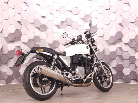 2013 Honda CB 1100, белый, 677000 рублей - вид 5