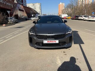 2023 Kia Stinger I Рестайлинг, белый, 3600000 рублей, вид 2