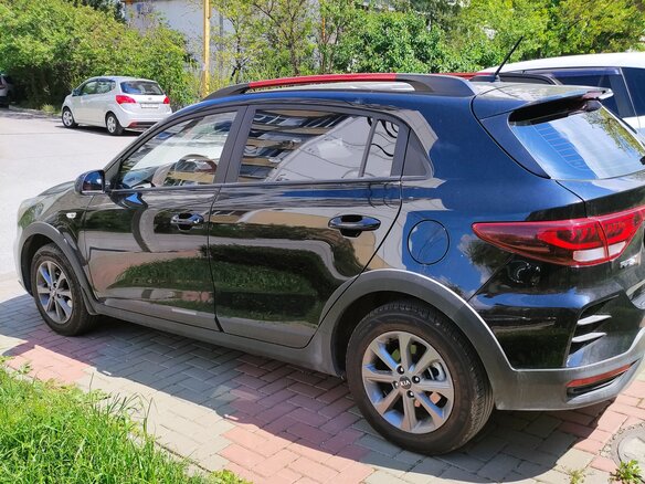 2020 Kia Rio X IV Рестайлинг, чёрный, 1990000 рублей - вид 1