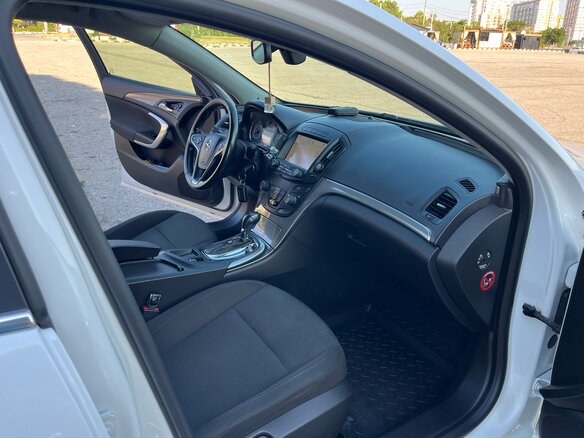 2013 Opel Insignia I Рестайлинг, белый, 1190000 рублей - вид 24