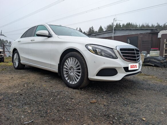 2014 Mercedes-Benz C-Класс 180 IV (W205), белый, 1750000 рублей