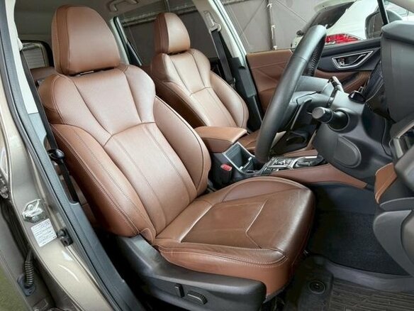 2020 Subaru Forester MHEV V, коричневый, 2120000 рублей - вид 14
