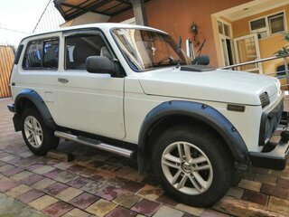 2011 Lada (ВАЗ) 2121 (4x4) I Рестайлинг, белый, 450000 рублей, вид 3