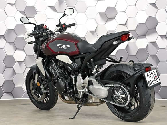 2024 Honda CB 1000R, красный, 1377000 рублей - вид 7