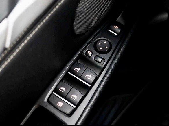 2017 BMW X6 30d II (F16), белый, 4390900 рублей - вид 13