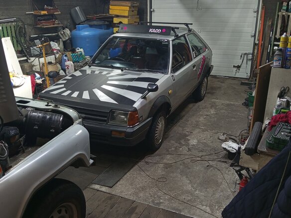 1985 Mazda Familia V (BF), серебристый, 185000 рублей - вид 4