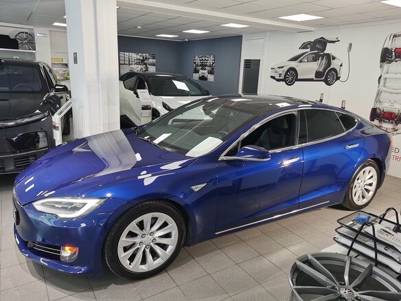 2016 Tesla Model S 75D I Рестайлинг, синий, 2750000 рублей - вид 5