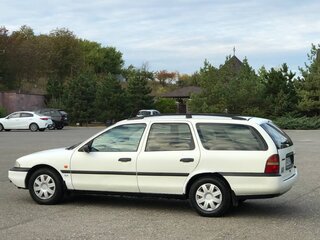 1994 Ford Mondeo I, белый, 190000 рублей, вид 4