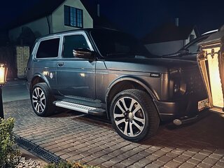 2018 Lada (ВАЗ) 2121 (4x4) Urban I Рестайлинг, серебристый, 785000 рублей, вид 1