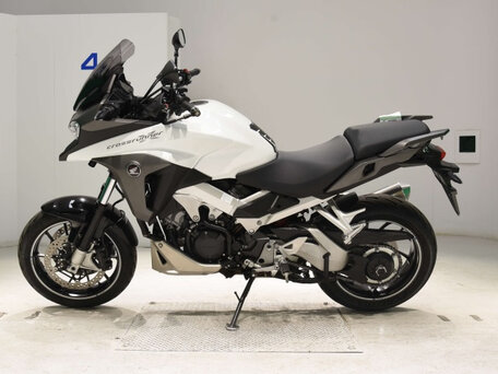 2015 Honda VFR 800X (Crossrunner), белый, 800000 рублей, вид 4