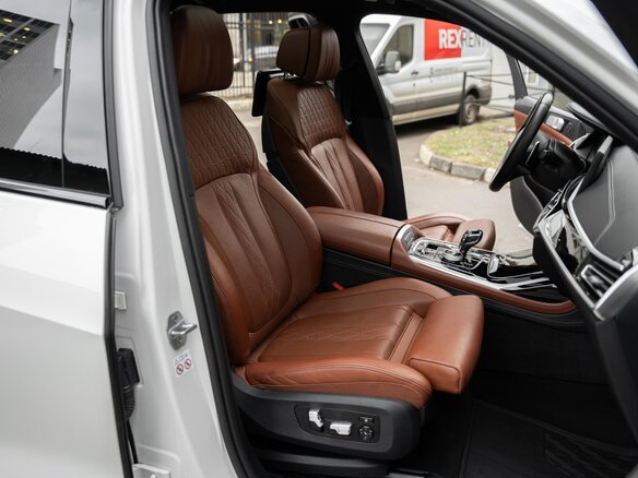2019 BMW X7 M50d I (G07), белый - вид 21