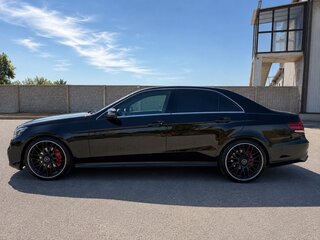 2012 Mercedes-Benz E-Класс 200 7G-Tronic IV (W212, S212, C207), чёрный, 2000000 рублей, вид 4