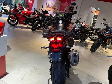 2022 KTM 1290 Super Adventure S, чёрный, 2100000 рублей, вид 4