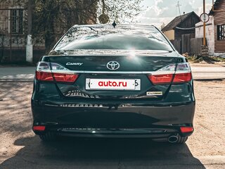 2017 Toyota Camry VII (XV50) Рестайлинг 2, чёрный, 2400000 рублей, вид 4
