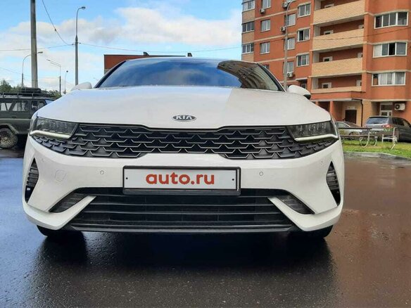 2020 Kia K5 III, белый, 2550000 рублей