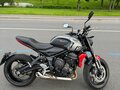 2022 Triumph Trident 660, серый, 850000 рублей