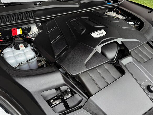 2020 Porsche Cayenne III, чёрный, 7500000 рублей - вид 24