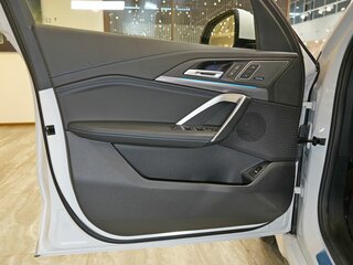 2026 BMW X1 Long 25Li xDrive III (U11/U12), белый, 5890000 рублей, вид 5