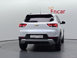2022 Chevrolet TrailBlazer III, белый, 1550000 рублей, вид 4
