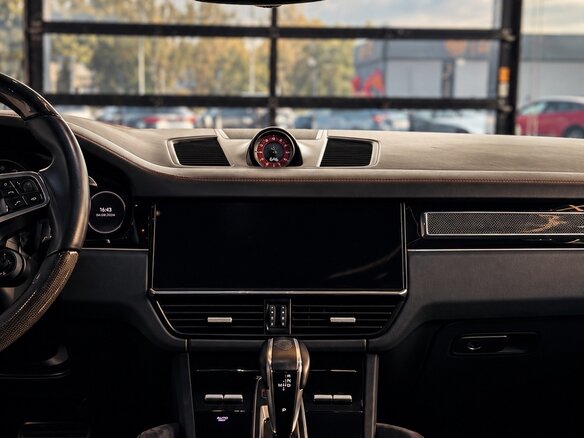 2023 Porsche Cayenne GTS III, чёрный, 15300000 рублей - вид 13