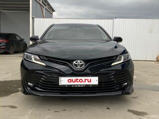 2020 Toyota Camry VIII (XV70), чёрный, 2450000 рублей, вид 1