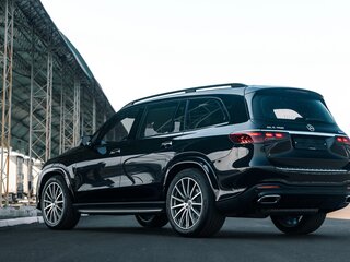 2026 Mercedes-Benz GLS 450 II (X167) Рестайлинг, чёрный, 18500000 рублей, вид 2