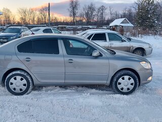 2013 Skoda Octavia II (A5) Рестайлинг, бежевый, 1190000 рублей, вид 4