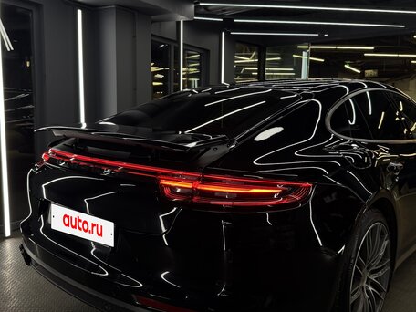 2020 Porsche Panamera 4 II, чёрный, 7100000 рублей, вид 5