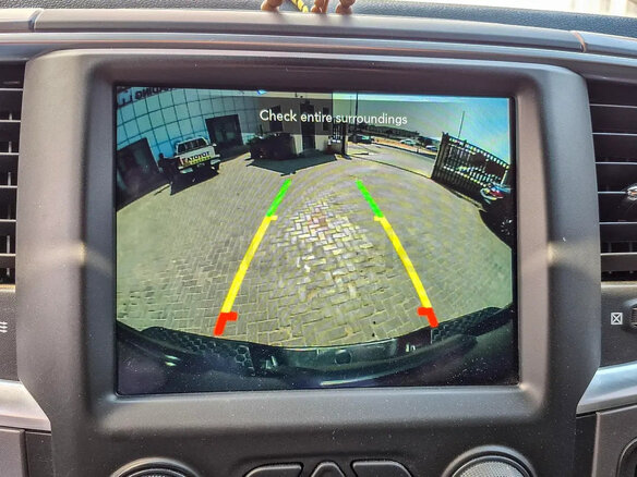 2023 Ram 1500 Quad Cab V, чёрный - вид 10