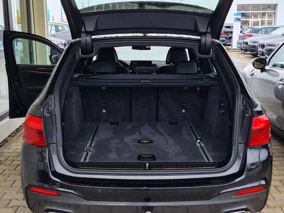 2019 BMW 5 серии 520d xDrive VII (G30/G31/G38), чёрный, 4099000 рублей - вид 12