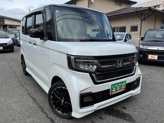 2023 Honda N-BOX II Рестайлинг, белый, 699000 рублей, вид 4
