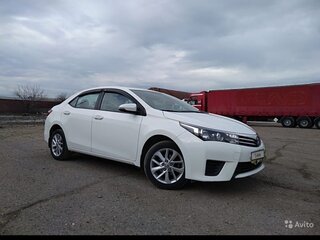 2013 Toyota Corolla XI (E160, E170, E180), белый, 1600000 рублей, вид 1