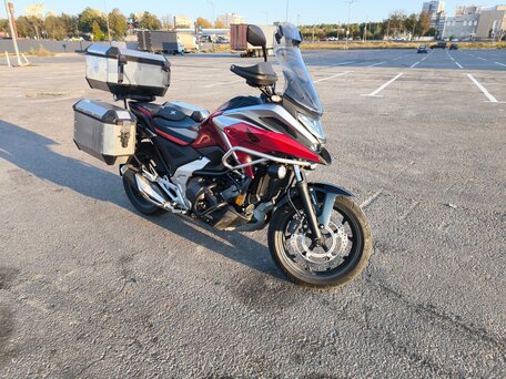2022 Honda NC 750X, красный, 1150000 рублей, вид 4