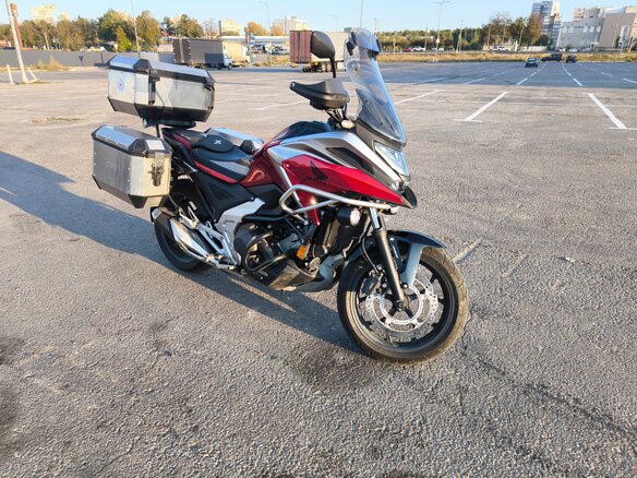 2022 Honda NC 750X, красный, 1150000 рублей - вид 3