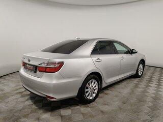 2017 Toyota Camry VII (XV50) Рестайлинг, серебристый, 1879000 рублей, вид 5