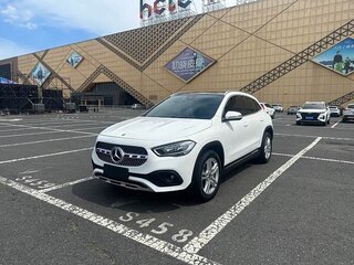 2022 Mercedes-Benz GLA 180 II (H247), белый, 1900444 рублей, вид 1