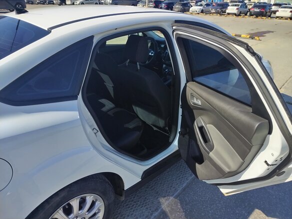 2013 Ford Focus III, белый, 800000 рублей - вид 10