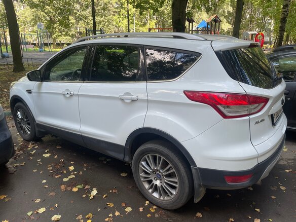 2013 Ford Kuga II, белый, 1400000 рублей - вид 3