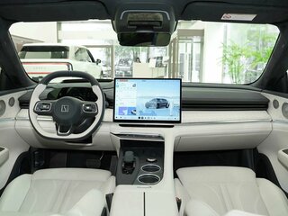 2026 Zeekr 001 103 kWh I Рестайлинг 2, белый, 9959000 рублей, вид 3