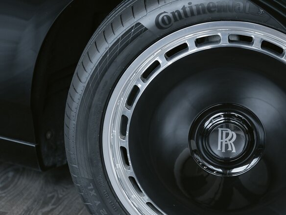 2021 Rolls-Royce Phantom VIII (Series I), чёрный, 45000000 рублей - вид 29