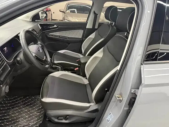 2022 Jetta VS7 I Рестайлинг 1, серый, 1620000 рублей - вид 9