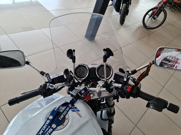 2010 Suzuki GSX 1400, белый - вид 15